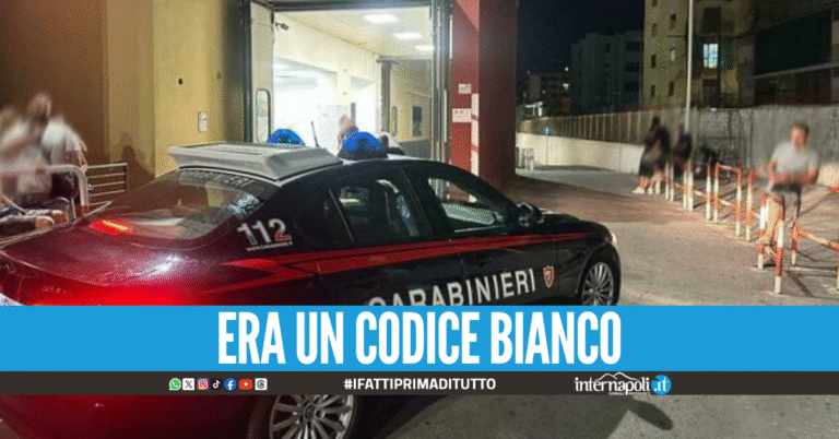 Troppa attesa per la visita della moglie, distrugge il pronto soccorso a Castellammare