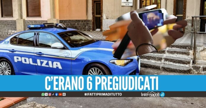 Hanno invaso una parte della trafficata via Alcara Li Fusi, ad Adrano, per partecipare alla realizzazione di un videoclip del loro beniamino