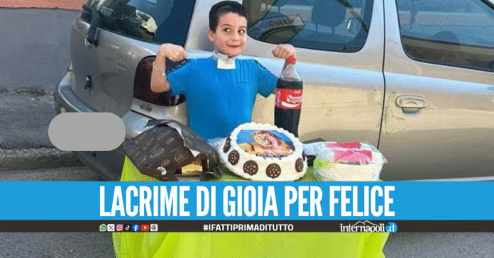 Acerra festeggia il piccolo Felice, il bimbo di 5 anni torna a casa dopo il grave incidente