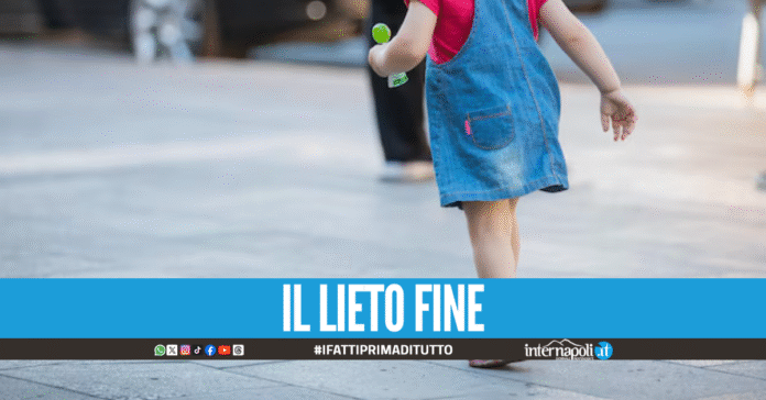 Bimba di 6 anni si allontana da casa della nonna a Marano, ritrovata dai passanti in strada