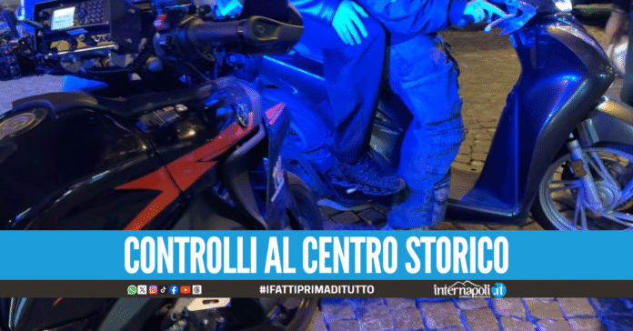 Blitz ai baretti di Chiaia, cellulari rubati e fuga ai posti di blocco: 7 denunciati