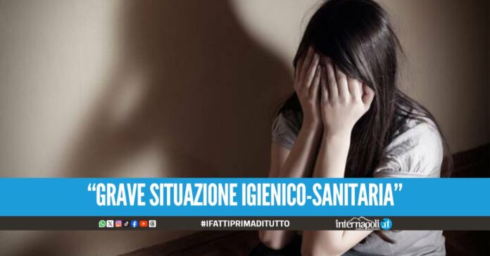 Viveva prigioniera in casa con la mamma, 12enne salvata a Torre del Greco