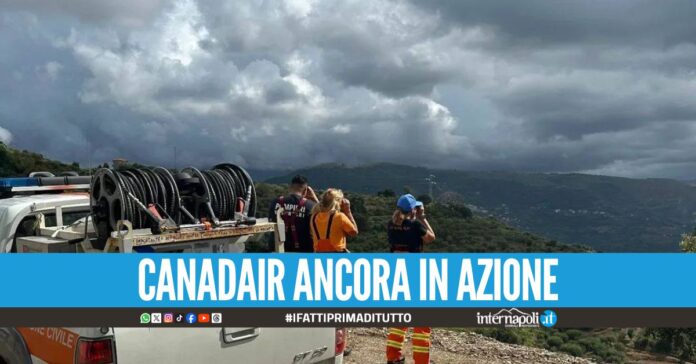 Incendi sul Vesuvio, migliora la situazione: fronti di fuoco sotto controllo