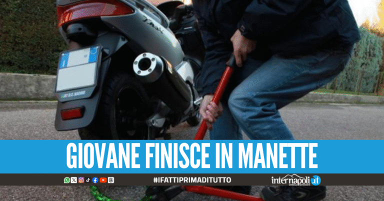 Attimi di follia a Melito, tenta di rubare uno scooter e lo lancia contro i carabinieri