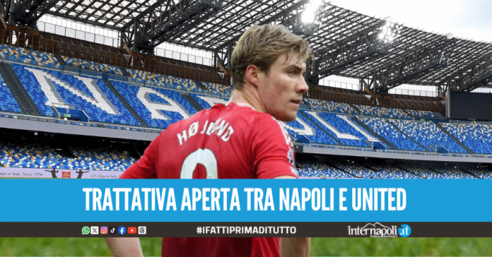 Hojlund si avvicina al Napoli, il Milan 