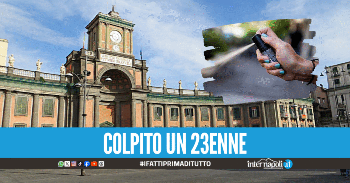 Paura in Piazza Dante, gli spruzzano spray urticante negli occhi per rubargli il cellulare