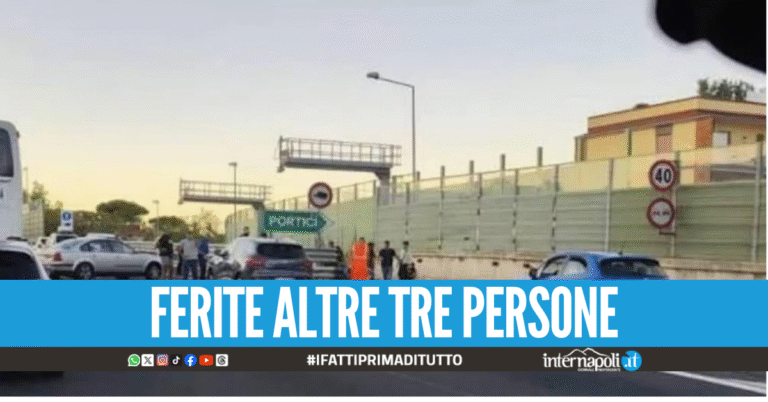 Tragica carambola tra auto sull'A3 verso Portici, morti due giovani dopo lo schianto