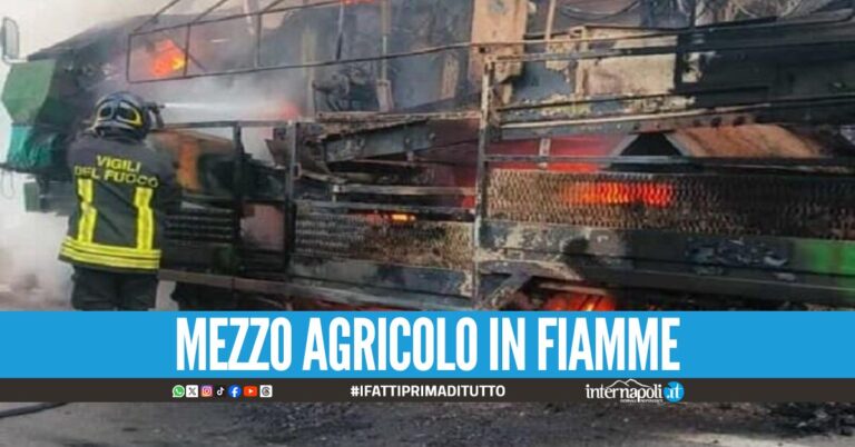 Fiamme improvvise, paura in strada a Trentola Ducenta