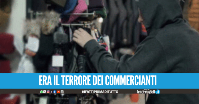 Rapine e furti con spaccata mentre era ai domiciliari, arrestato 40enne a Napoli