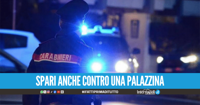 Spari nella notte a Torre del Greco, proiettili contro un'auto con a bordo un 48enne