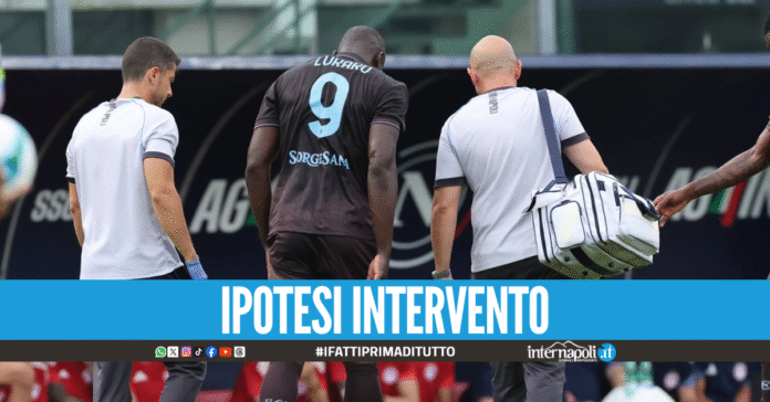 Tegola Napoli, lesione di alto grado al retto femorale per Lukaku: 3 mesi di stop
