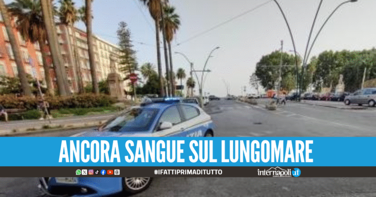 Ragazzo di 16 anni accoltellato in via Caracciolo, ha difeso insieme al padre una donna durante una lite per viabilità