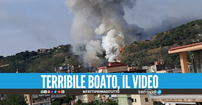 Esplosione nella fabbrica di fuochi a Pianura, 2 carabinieri feriti lievemente