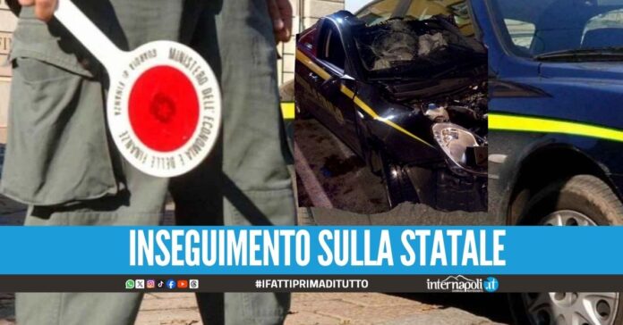 Folle fuga da Caivano ad Orta, pusher sperona l'auto della Finanza