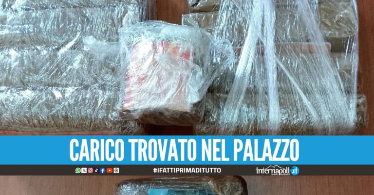 Blitz al Rione Berlingieri, scovato oltre un kg di hashish.