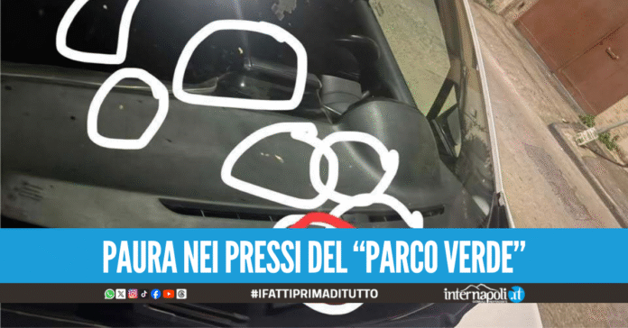 Sassi contro l'auto sulla statale verso Caivano, a bordo c'era una bimba di 3 mesi