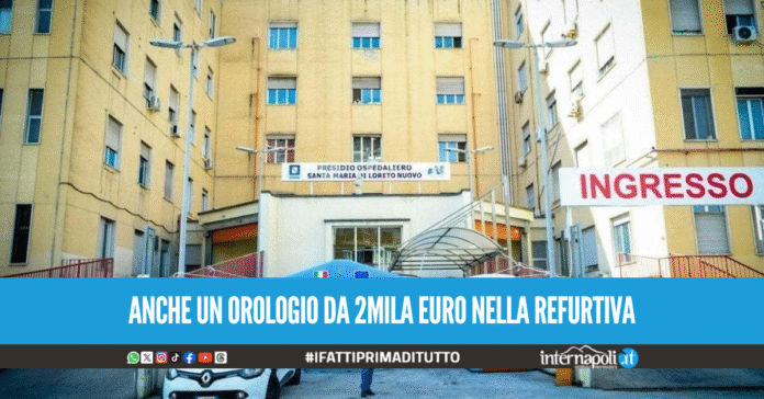 Raid nella notte al Loreto Mare, ladri fuggono via con soldi e chiavi delle auto