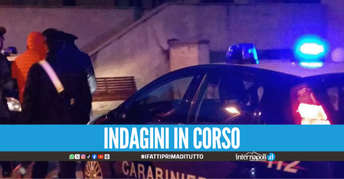 Agguato in provincia di Napoli, 38enne sparato all'addome: è grave