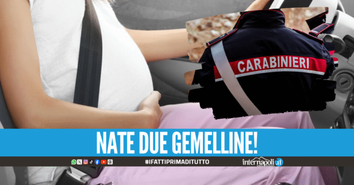Bloccata nel traffico di Napoli mentre sta per partorire, i carabinieri la scortano in ospedale