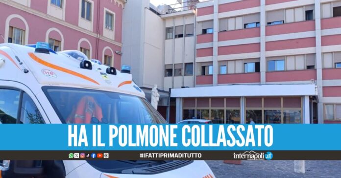 Rapina violenta in strada, 19enne ricoverato all'ospedale del Mare