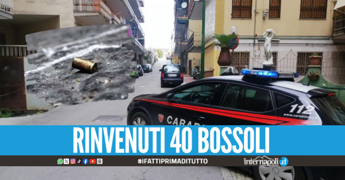 Sparatoria ad Afragola, esplosi colpi di pistola contro un'abitazione