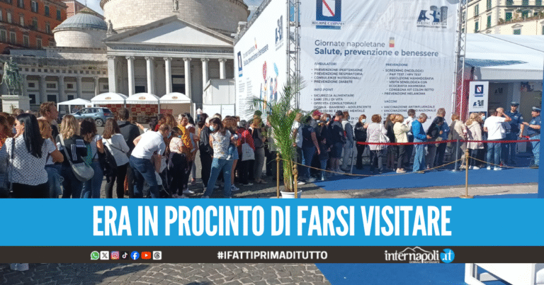 Ha un infarto al Villaggio della Salute in piazza del Plebiscito, salvato in extremis dai medici