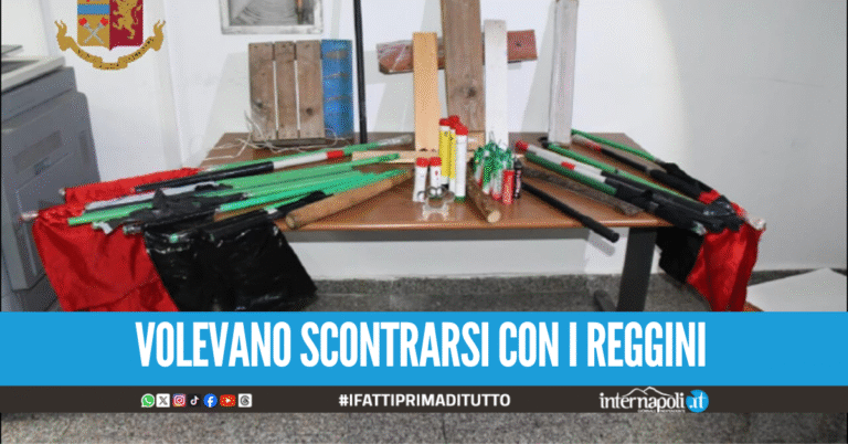 Fumogeni e bombe carta sequestrate agli ultras della Nocerina, erano pronti ad assaltare i tifosi rivali Fumogeni e bombe carta sequestrate agli ultras della Nocerina, erano pronti ad assaltare i tifosi rivali