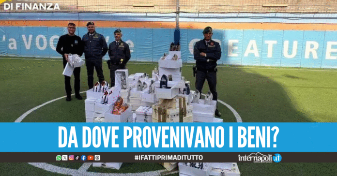 Centinaia di abiti e scarpe sequestrati alla onlus di don Merola: l'impegno civico inarrestabile della Guardia di Finanza