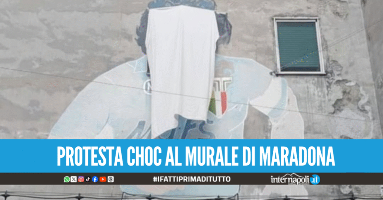 Quartieri Spagnoli, coperto il volto del murale di Diego Armando Maradona