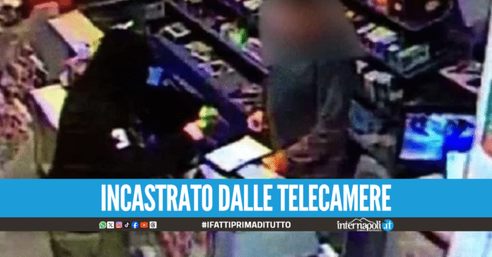 Rapina da 20mila euro in tabaccheria nell'Agro Aversano, 48enne in manette