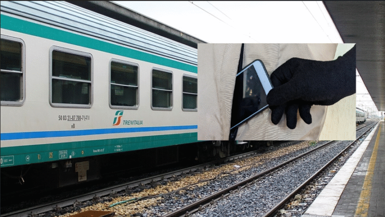 “Dammi il telefono o ti riempio di mazzate”, due arresti dopo il doppio colpo sul treno Pozzuoli-Bagnoli