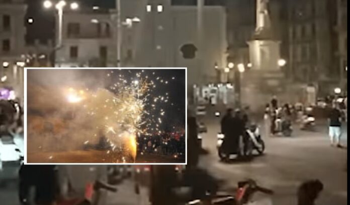 Festa di compleanno con i razzi a piazza Dante, denunciato un 22enne