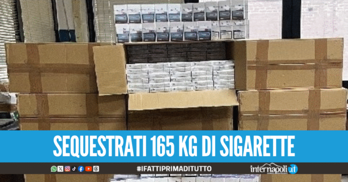 Spostavano scatoloni pieni di 