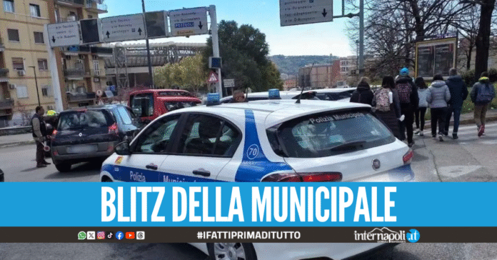 Oltre 100 veicoli rimossi e multe salate, esterno del Maradona al setaccio durante Napoli-Como