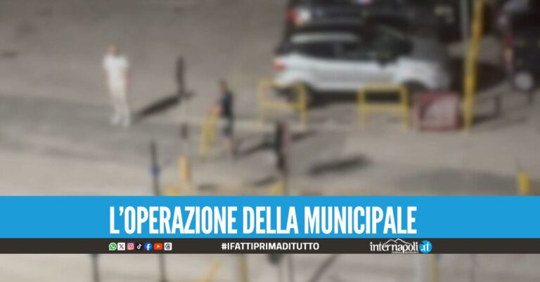 Parcheggi abusivi nella zona ospedaliera di Napoli, scattano le chiusure