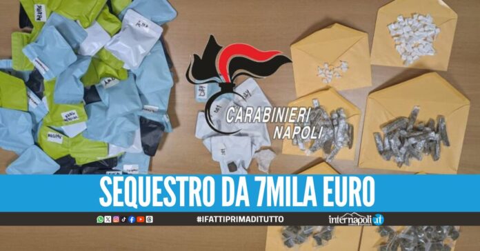 Raffica di controlli nel rione Connolo, trovata la droga imbustata