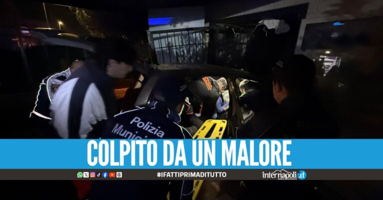 Incidente a Pompei, automobilista si schianta nel negozio