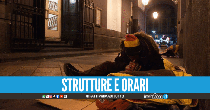 Letto, cena e doccia calda: al via a Napoli il 