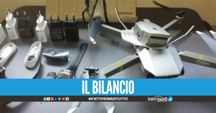 Maxi sequestro nel carcere di Poggioreale: 200 cellulari, 9 chili di droga a 30 droni