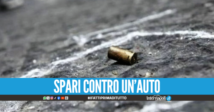 Stesa a Torre Annunziata, esplosi quattro colpi di pistola in strada