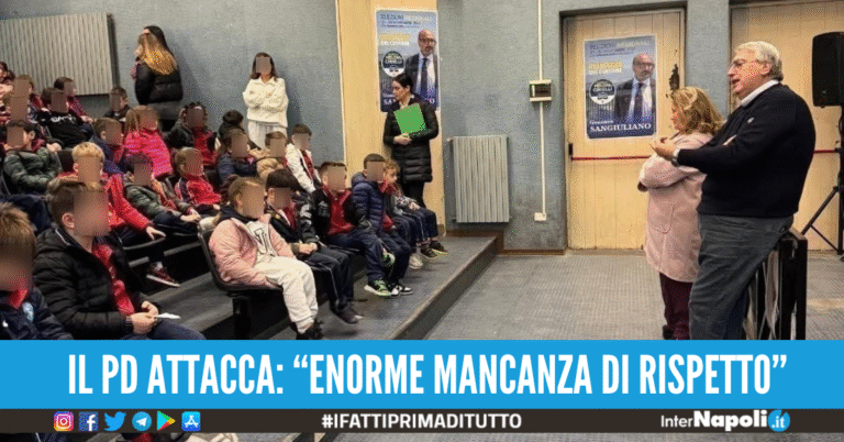 scuola qualiano manifesti aula consiliare