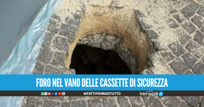Banda del buco a Pomigliano, scoperto tunnel sotto la banca