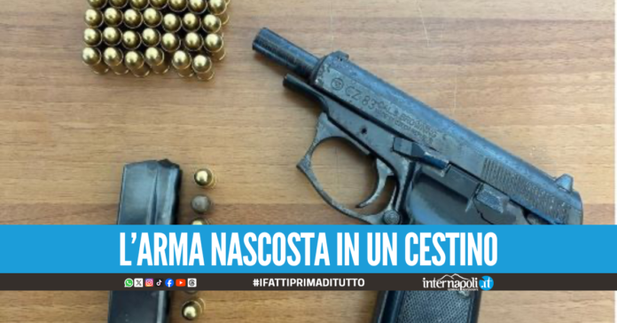 Beccato con pistola e cartucce a Barra, 44enne in manette