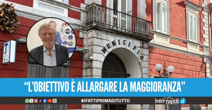 Villaricca. Gaudieri non conferma il raid al Palazzo Baronale e rilancia: 