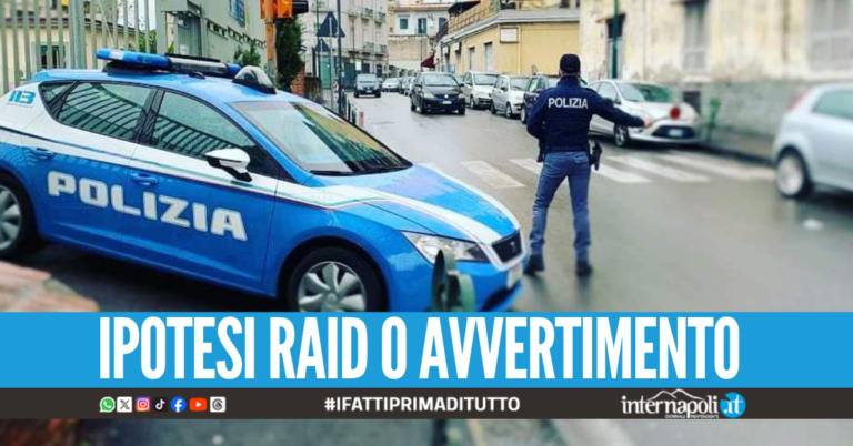 Doppia sparatoria alla Vigilia a Pomigliano, i colpi all'interno di un negozio