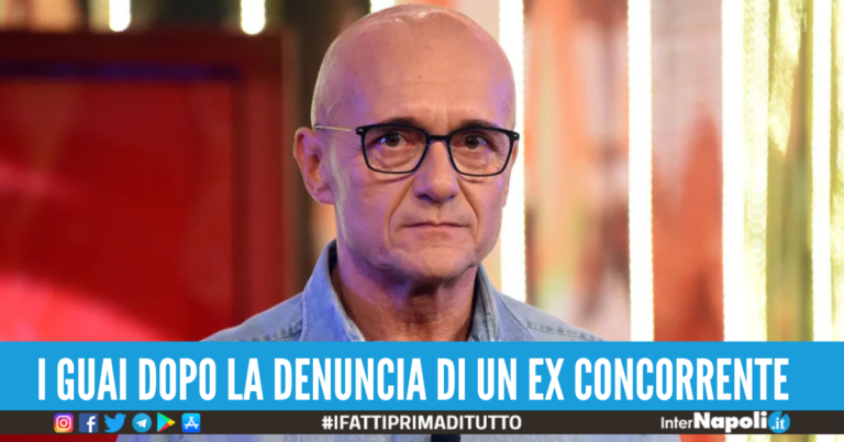 Perché Alfonso Signorini è indagato: nella bufera il conduttore del Gf Vip