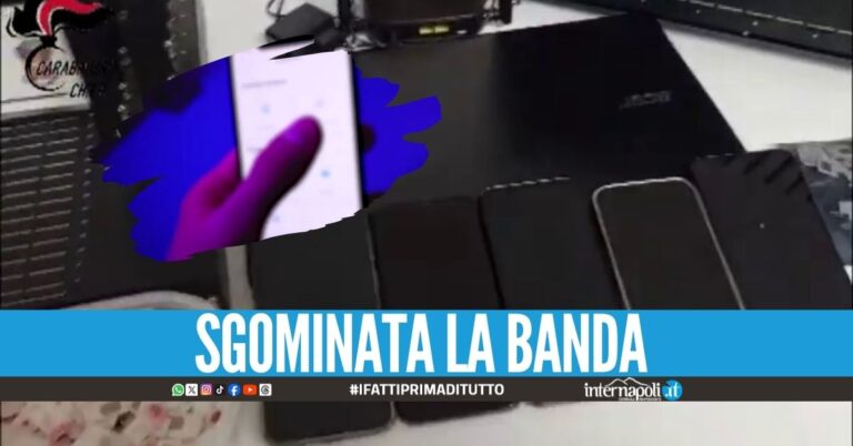 Svuotavano i conti con gli sms, i soldi finivano a Napoli e a Salerno