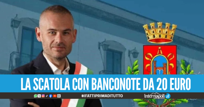 Presunta 'mazzetta' da 500 euro al sindaco di Castel Volturno, lo scambio ripreso in auto