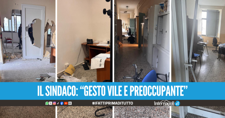 Raid vandalico negli uffici comunali di Quarto, distrutto l’Ufficio Urbanistica