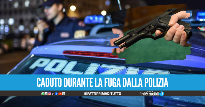 Sorpreso con una pistola pronta a sparare, 17enne arrestato a Napoli